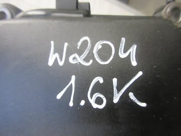 Tampa de Válvula MERCEDES W203 W204 CLC 1.6 KOMPRESSOR A2710101130 image 5