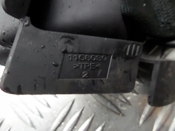 Toyota Yaris Cross 2023 Rear Right Seat Belt Buckle OEM 1158039 image 3