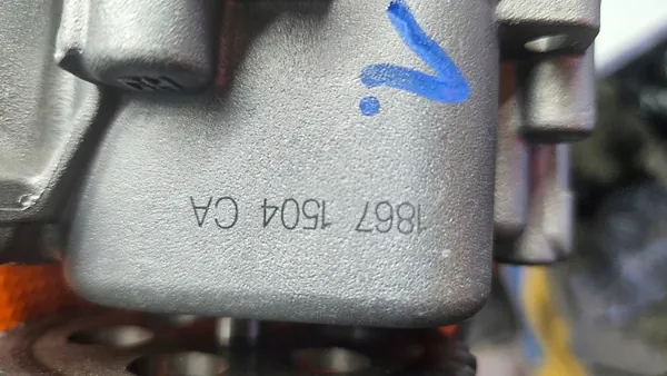 Oliepomp Ford Transit 2.2 TDCI OEM 703040070.4car image 7