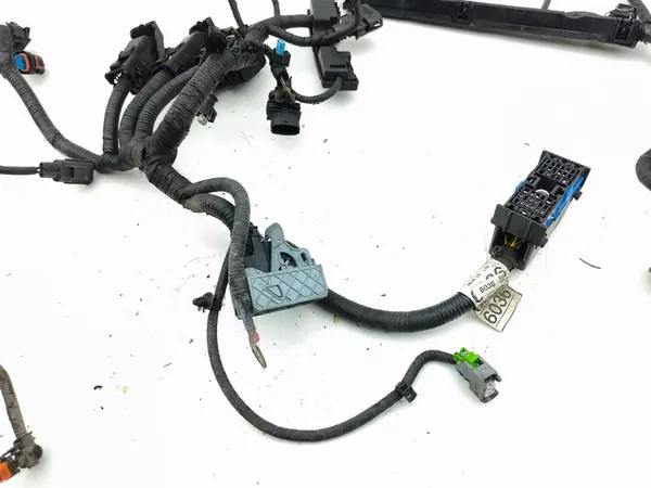 Harnais de câblage moteur Chevrolet Trax image 4