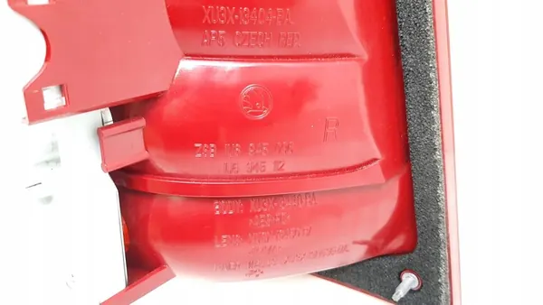 2002 Skoda Octavia Mk1 Bakljus 1U6945096 image 3