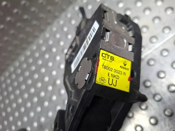 Gaspedal-Potentiometer OEM S26301539 Renault image 3