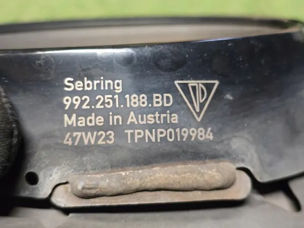 Uitlaatpunten Porsche 911 992 OEM 992251188BD/187BD image 3