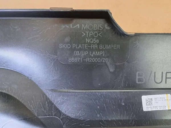 Kia Sportage V takapuskurin diffuusori OEM 86671-R2000 image 5