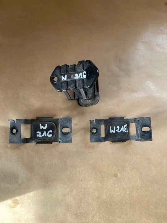 MERCEDES CL W216 Motorhuvudstöd image 2