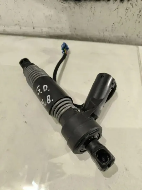 OEM 7453768 Actuador derecho maletero BMW 8 Gran Coupe image 3