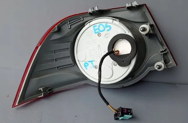 VW EOS Höger Baklykta EU image 3