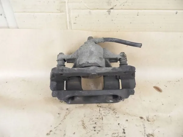 Toyota Corolla Verso AR10 2009 Etu Oikea Jarrusatula AKG3754 image 4