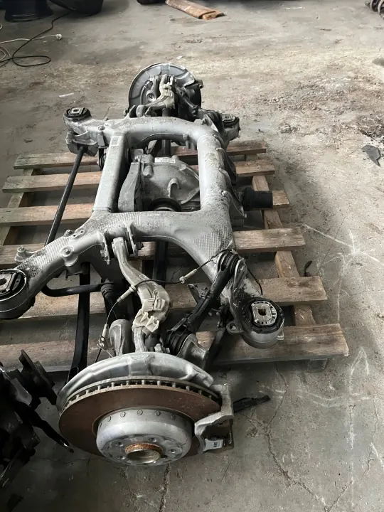 Suspensión trasera completa BMW G11 G12 OEM 8638073 image 4