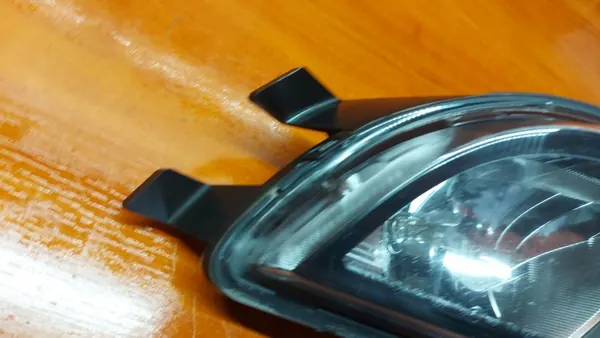 Farol Dianteiro Direito VW Jetta 15-18 image 7