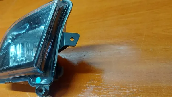 Farol Dianteiro Direito VW Jetta 15-18 image 9