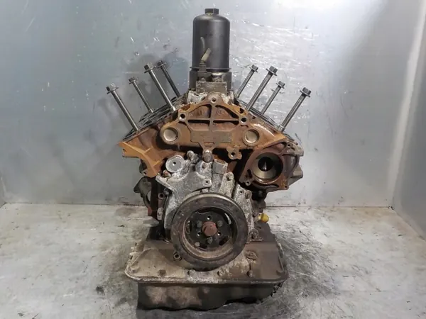 Moottorilohko & Kampiakseli OEM 2.7 TDV6 Jaguar image 3