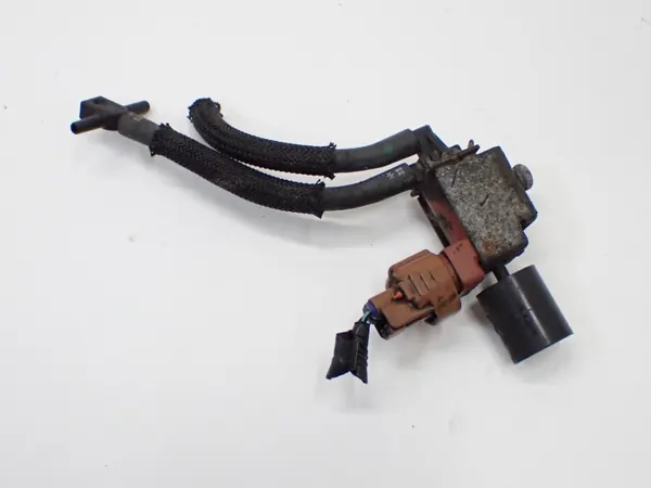 Válvula de vácuo OEM para Toyota Land Cruiser J120 3.0 D-4D image 2