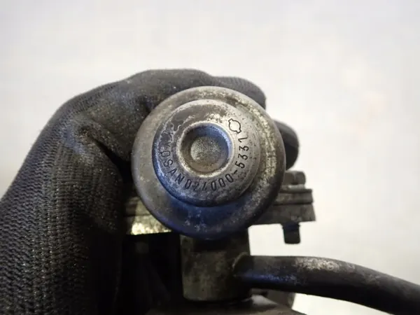 Régulateur de valve à carburant OEM 24000-5331 Infiniti M37X image 5
