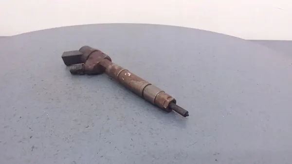 MERCEDES W168 1.7 CDI Injektor 0445110116 A6680700987 image 2