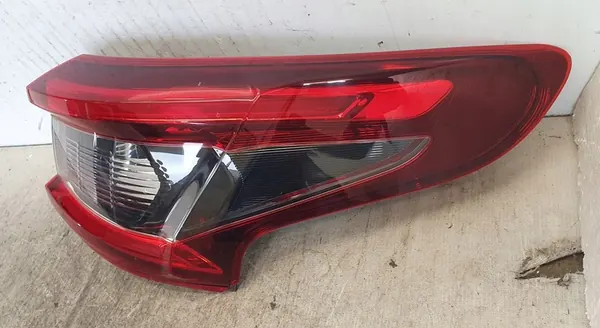 NISSAN QASHQAI II J11 2017-2021 HÖGER BAK LED LAMPA 26550HV00A image 3