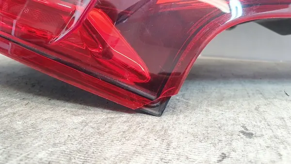 NISSAN QASHQAI II J11 2017-2021 HÖGER BAK LED LAMPA 26550HV00A image 5