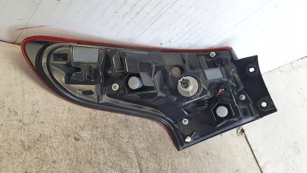 NISSAN QASHQAI II J11 2017-2021 HÖGER BAK LED LAMPA 26550HV00A image 8