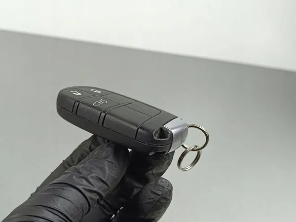 Clé ou carte Jeep Grand Cherokee 2015 FOB47928 image 3