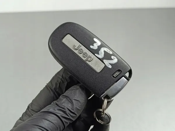 Clé ou carte Jeep Grand Cherokee 2015 FOB47928 image 4