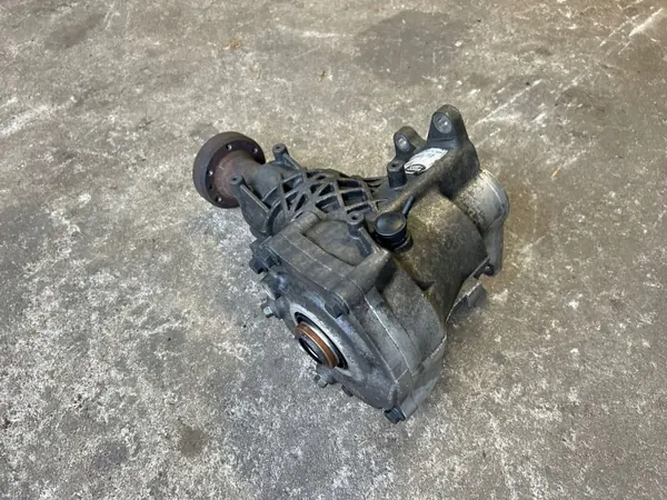 Land Rover Vorderdifferenzial OEM 7710000400 Gebraucht image 3