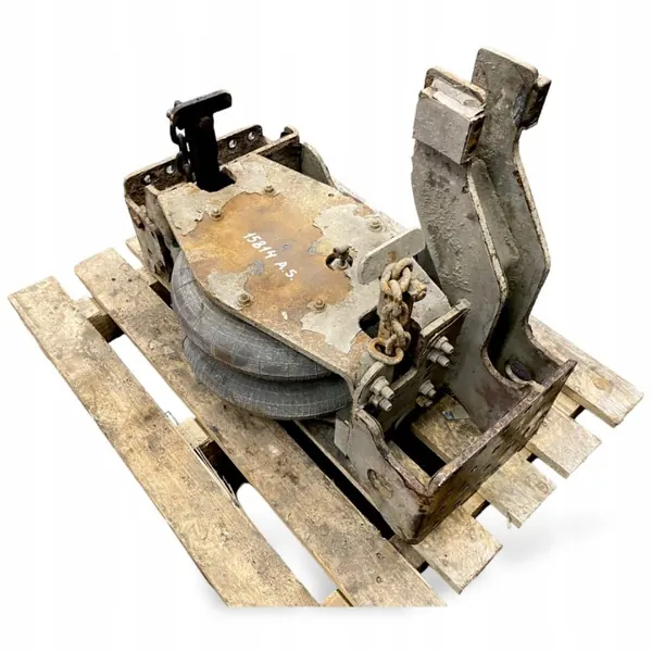OEM 77700844 Volvo Etiqueta de Elevación de Eje - Usado image 2