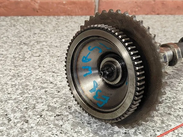 BMW M67 4.0 D V8 Insugningskam 2247290 image 8