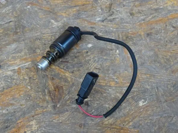 Válvula compressor A/C OEM 6222S para Audi A4 B8 A5 8T image 2