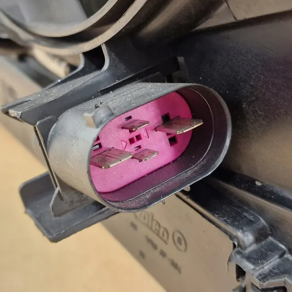 Ventiladores de Radiador Completos Audi Q3 2011-2018 image 4