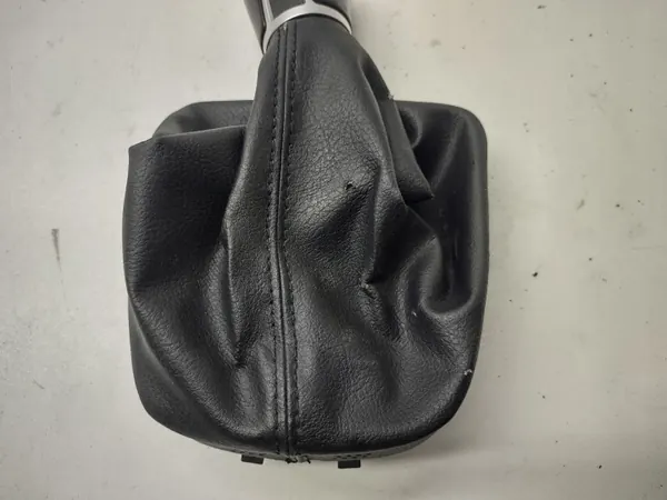 Pommeau de vitesse OEM 1S0711113E pour VW Up, Seat Mii image 3