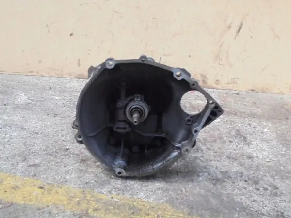 Fiat Cinquecento vaihdelaatikon kotelo OEM 7665167 image 3