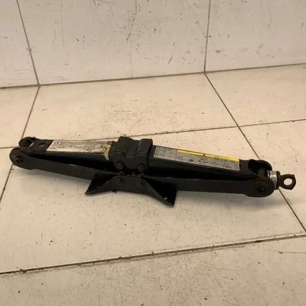 Cric OEM 5412587452325412541 pour VW Passat B8 image 2
