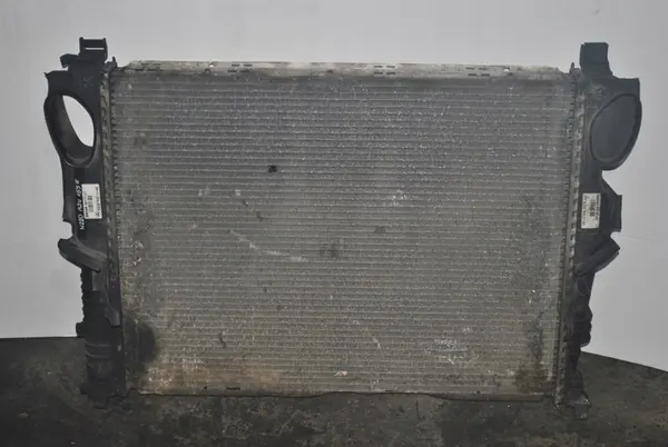 Radiador de agua Mercedes W638 Vito 6385012701 image 5