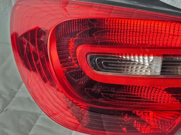 MERCEDES Clase A W176 Luz Trasera Izquierda OE image 3