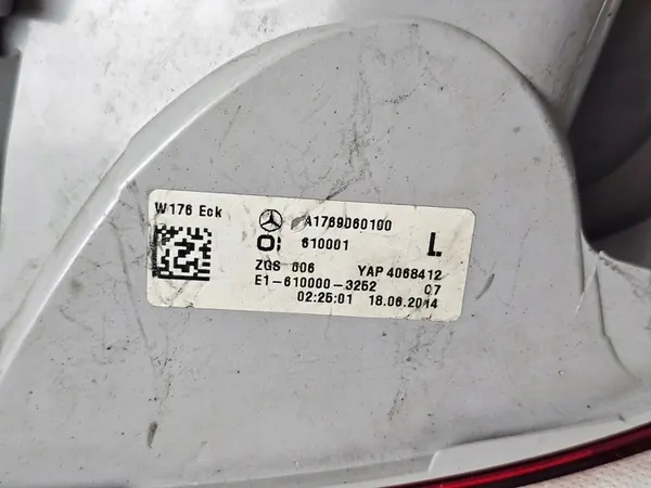 MERCEDES Clase A W176 Luz Trasera Izquierda OE image 8