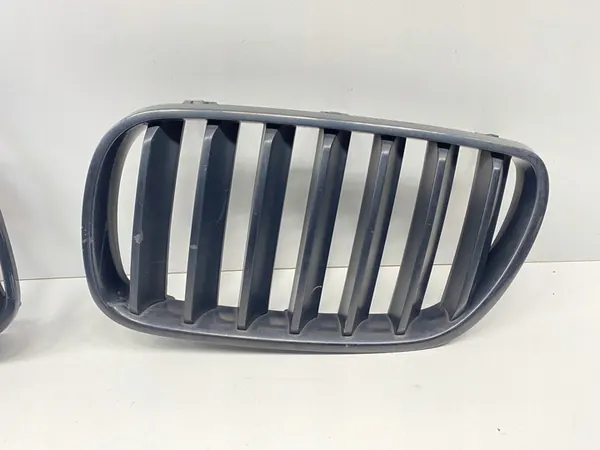 Left Right Kidney Grill Black BMW X3 E83 M-Package image 3