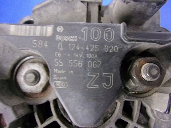 OPEL ASTRA H 1.6 16V Vaihtovirtageneraattori 55556067 image 5