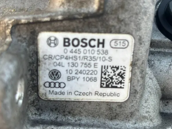Bomba de inyección OEM 04L130755E para Passat B8 image 6