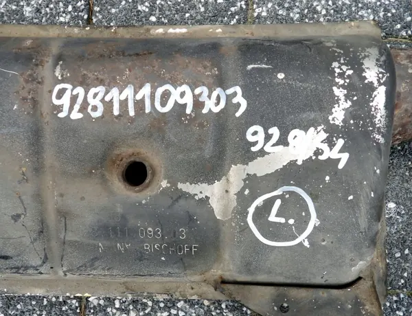 Porsche 928/S4 Linker Centrumdemper OEM 92811109303 image 3