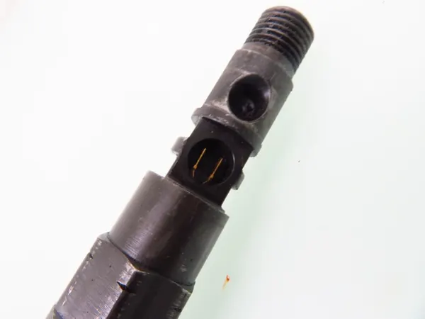 Inyector OEM 2S7Q9K546AH para Ford Mondeo III 2.0 TDCi image 3