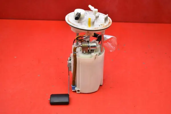 Brandstofpomp OEM 31110-1P000 voor Kia Venga 1.0/1.4 image 8