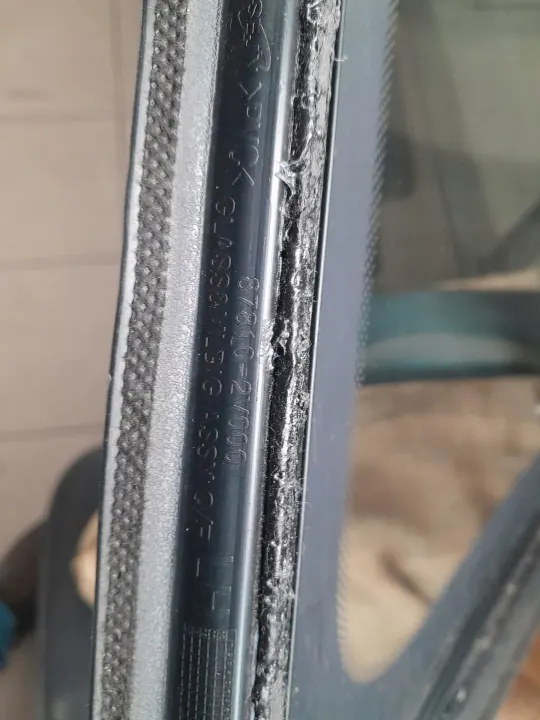 VELOSTER SZYBA KAROSERYJNA LEWA OEM - Linker Carrosserieglas image 4