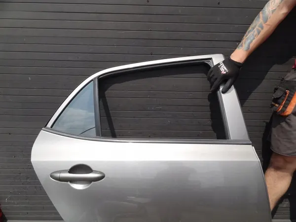 Kia Picanto III bakdörr image 2