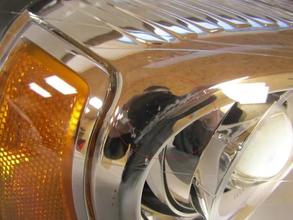 Volvo XC90 Etuvalo Oikea Xenon 06-14 OEM 31111846 image 4