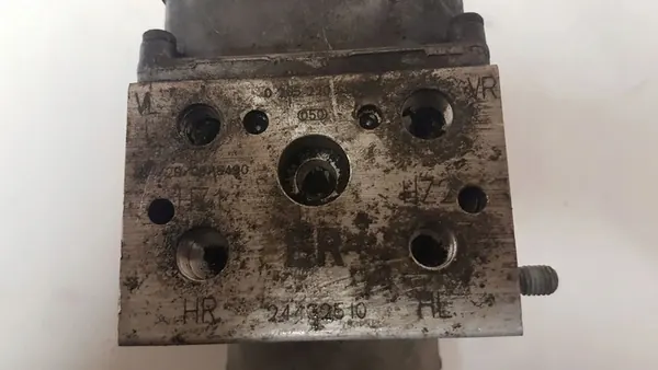 ABS-pomp Opel Zafira A 2.0 DTI image 2