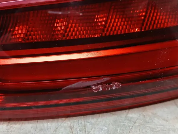 AUDI Q3 LIFT LÁMPARA TRASERA DERECHA LED 8U0945094N image 2