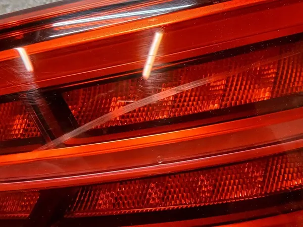 AUDI Q3 LIFT LÁMPARA TRASERA DERECHA LED 8U0945094N image 3