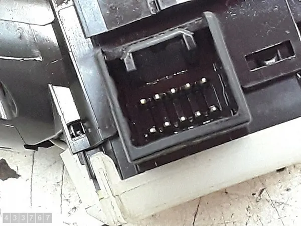 Interrupteur Citroen C-Crosser 2011 e380013 image 4