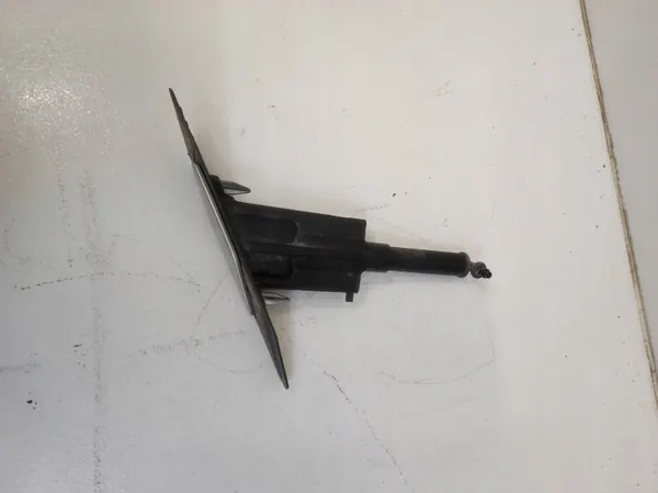 OEM 3G0955104 Oikea ajovalopesulippa VW Passat B8 image 4
