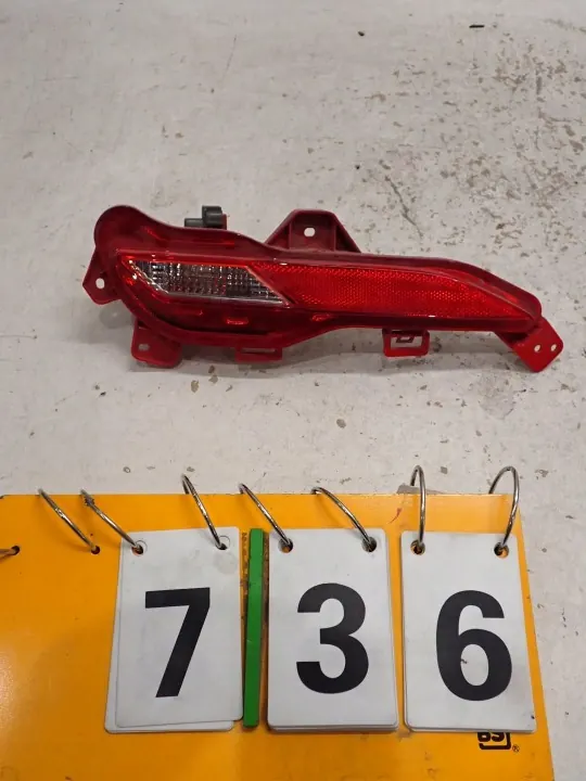 Feu de recul arrière droit Kia Ceed III OEM 92406-J71 image 3